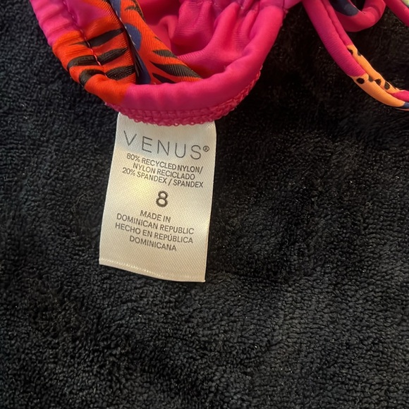 NEVER WORN Venus one-piece string halter with cut out details (size M) - Picture 4 of 4